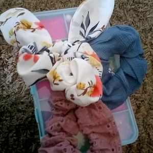 Scrunchies free shipping